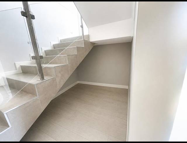 3 BEDROOM HOUSE FOR SALE IN QUEENSWOOD